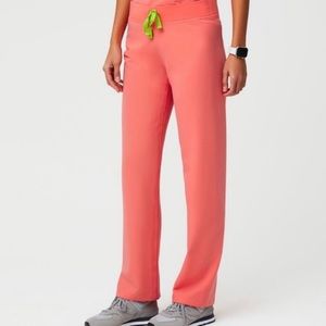Hot Coral M Figs